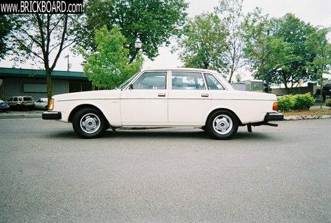 Volvo 300 -- 1980 244DL  Cascade White/Blue