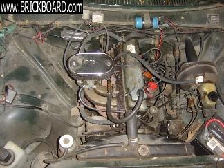 Volvo 140-160 -- Under the bonnet