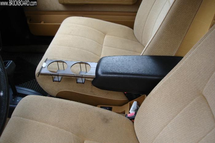 Volvo 200 -- Husco armrest with cupholders