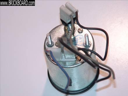 Volvo 200 -- small tach info