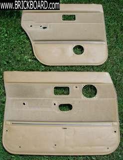 Volvo 200 -- panels