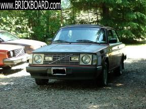 Volvo 200 -- 1983 242ti