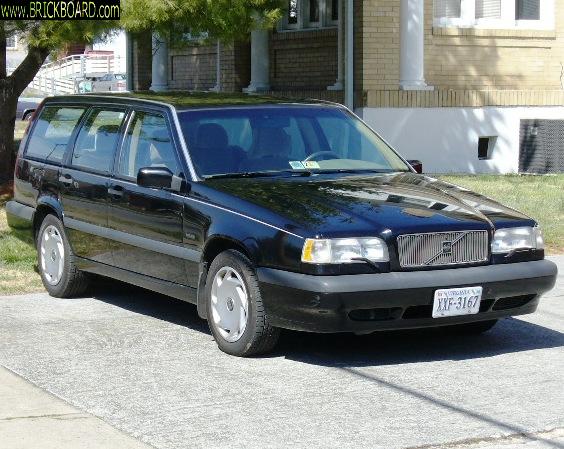 Volvo  -- 1995 850 Wagon black
