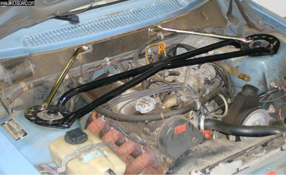 Volvo 200 -- Tower to tower brace