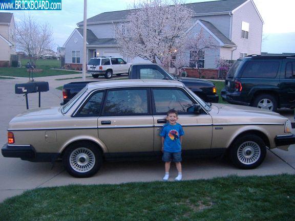 Volvo  -- 1989 Volvo 240 GL