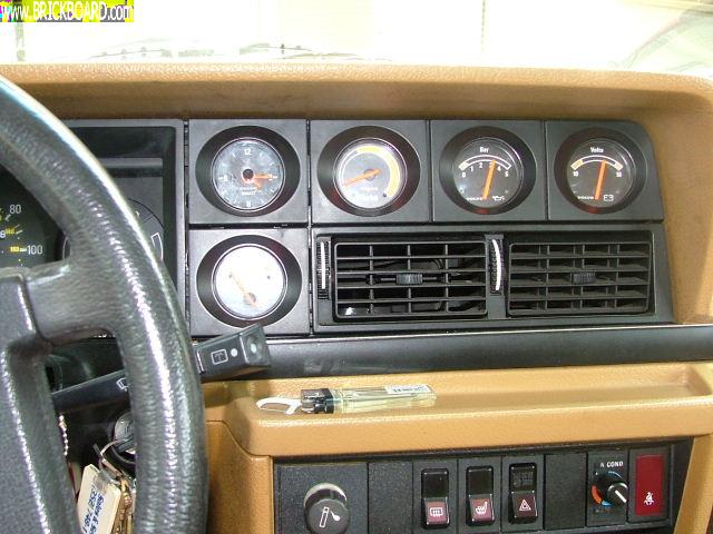 Volvo 200 -- Helga