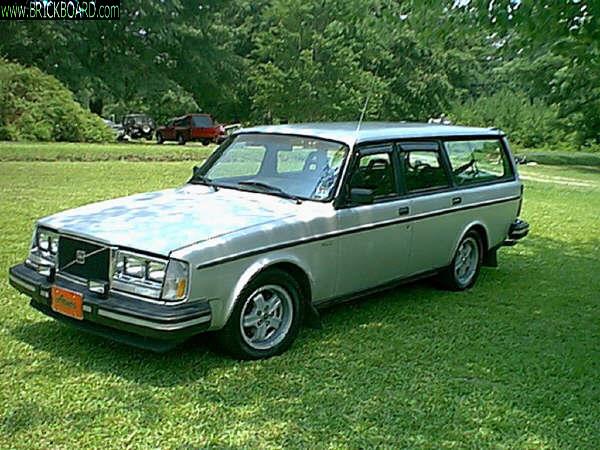 Volvo  -- 1981 245GLT