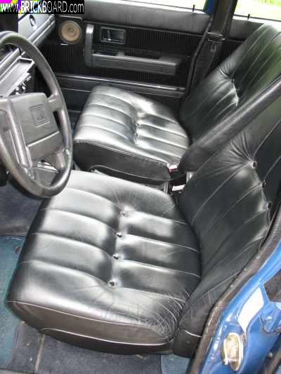 Volvo 200 -- Vinyl (leather?) seats in 92 245