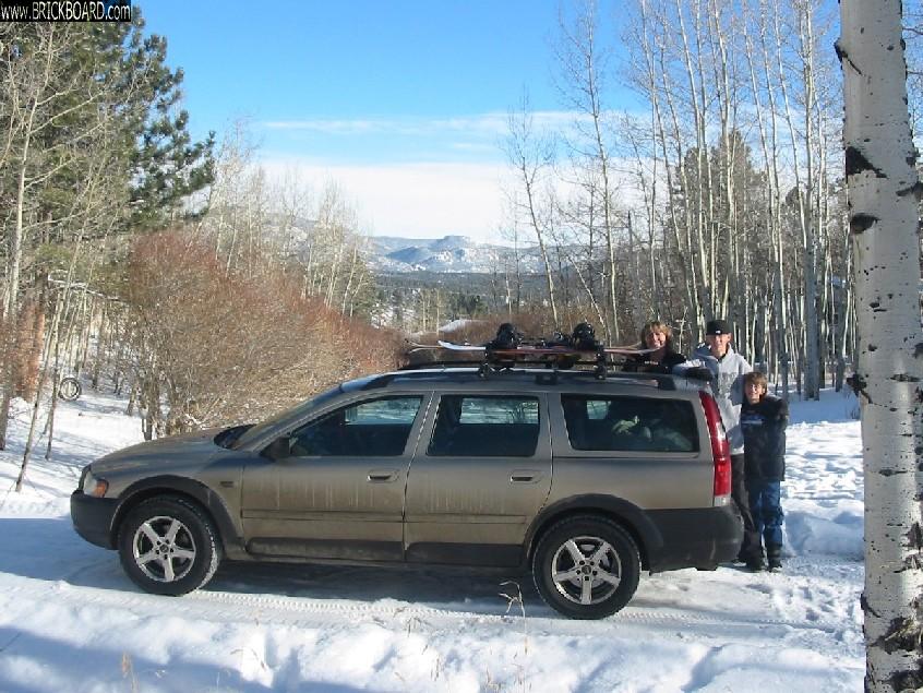 Volvo XC -- Let's - Go - Skiing!