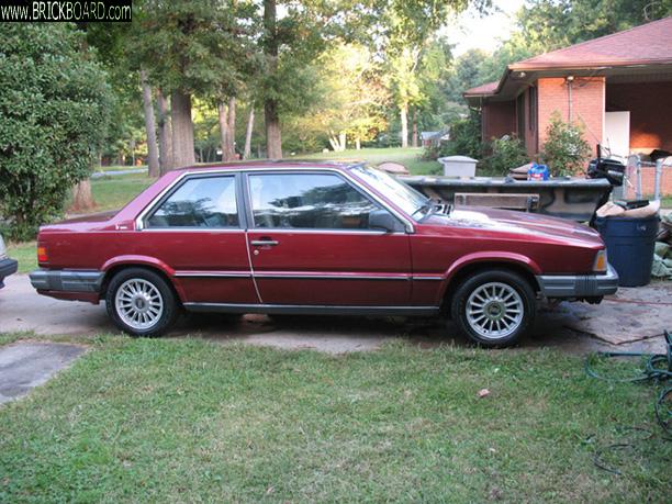 Volvo 700 -- Bertone