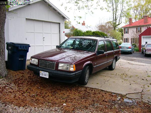 Volvo  -- 1993 945 "Greta