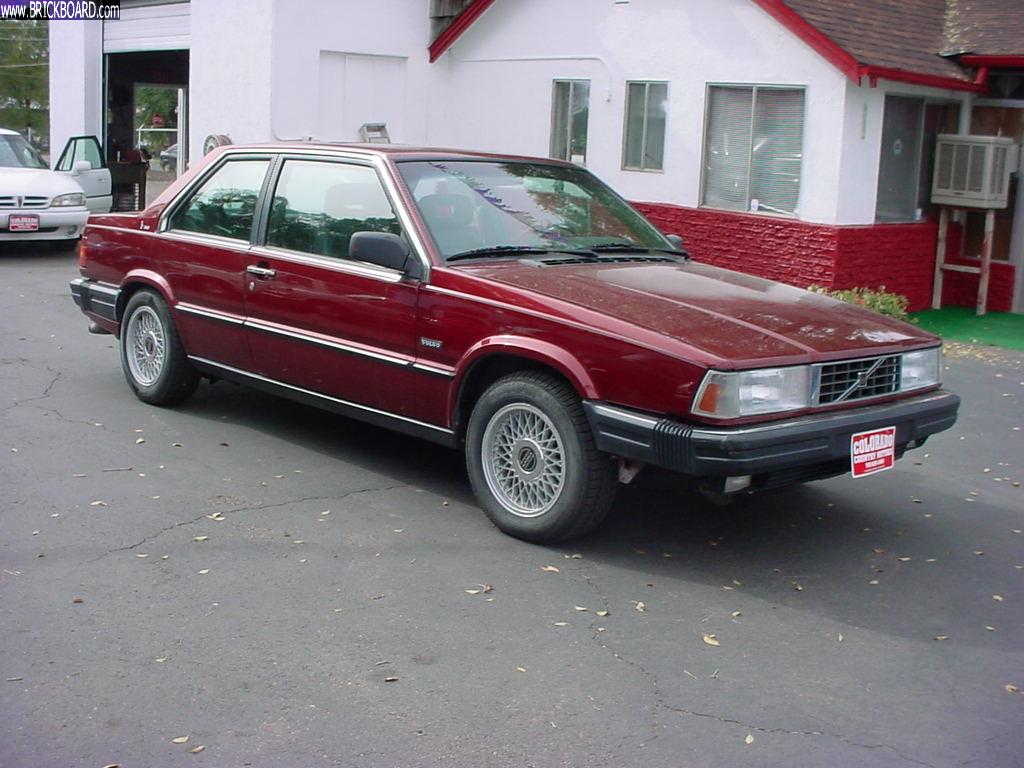 Volvo 700 -- Gina - Sophia's replacement