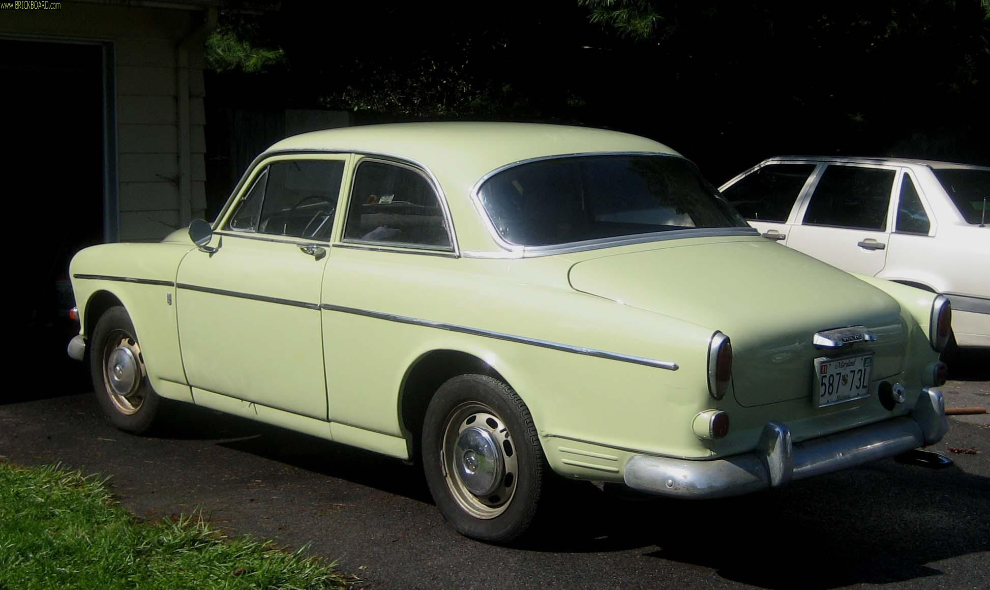Volvo 120-130 -- 122S 1967 left rear