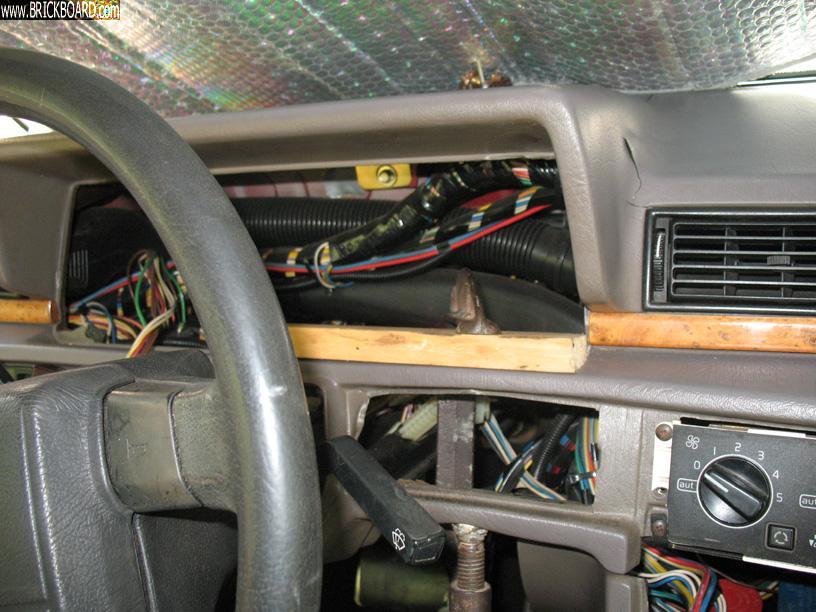 Volvo 700 -- Bertone Dash Repair