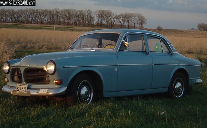 Volvo  -- 1966 122S