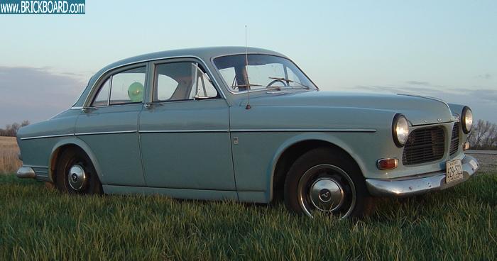 Volvo  -- 1966 122S