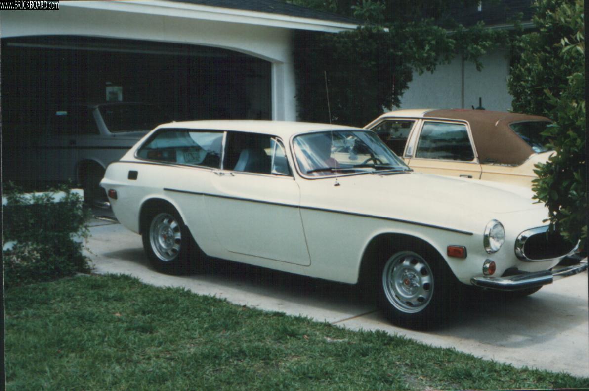 Volvo 1800 -- 1973 1800ES