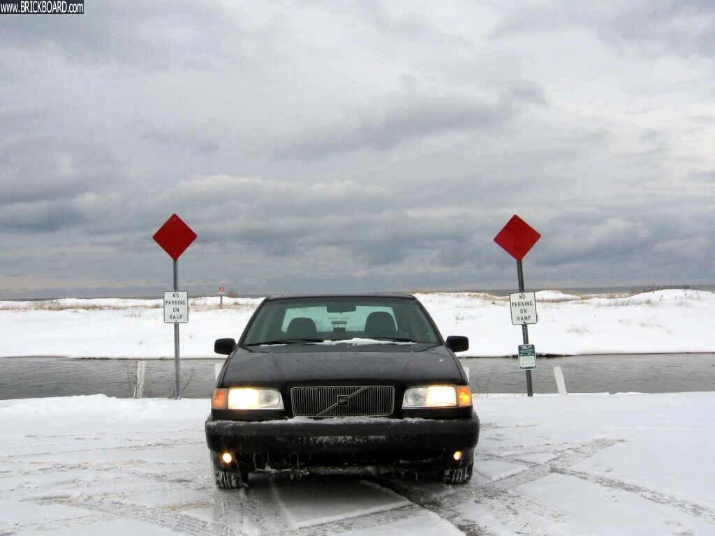 Volvo 850 -- volvo boat launch