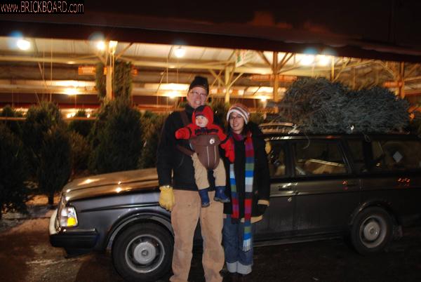 Volvo 200 -- Holiday Trimming