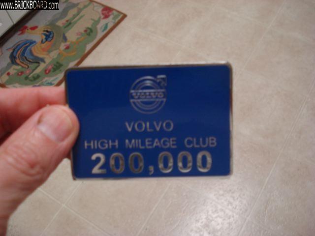 Volvo 200 -- High Mileage Badge