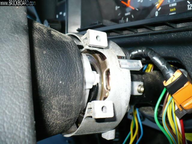 Volvo  -- 1991 240 DL Wagon Horn Slip Ring