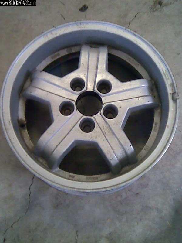 Volvo 200 -- Virgo Alloy Wheel