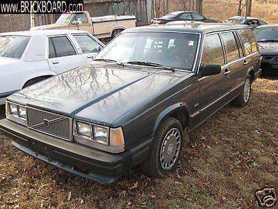 Volvo  -- 1989 745 GL