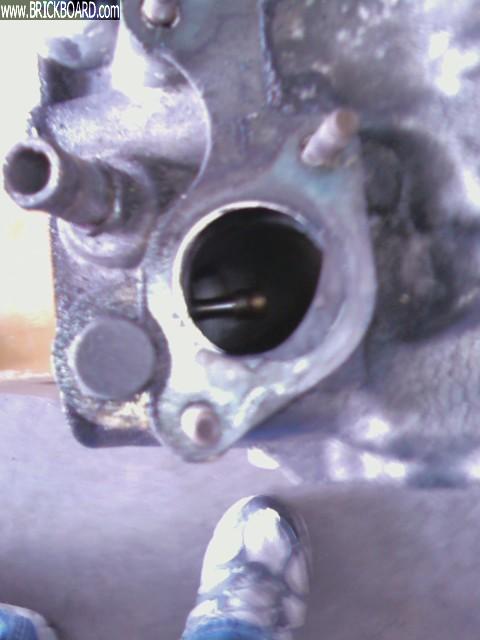 Volvo 200 -- Intake Gasket failure