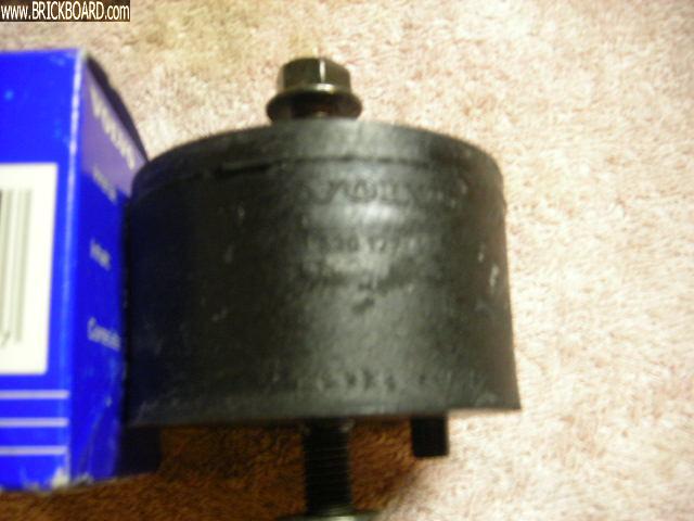 Volvo 200 -- 240 mounts "Volvo Sweden
