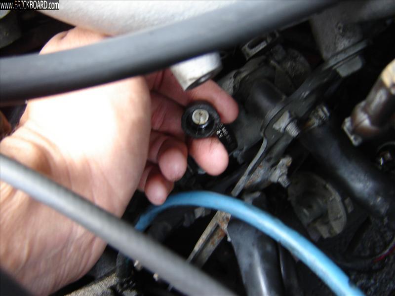 Volvo 200 -- knock sensor broke off