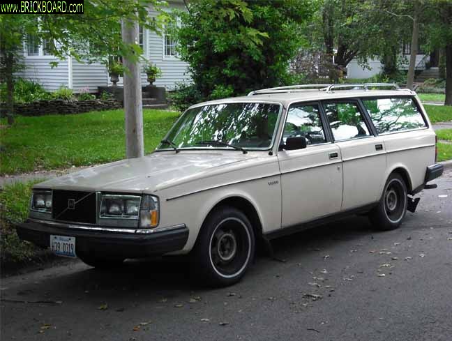 Volvo 200 -- 245 DL wagon for sale