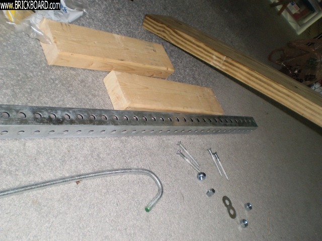 Volvo  -- Engine mounts tool