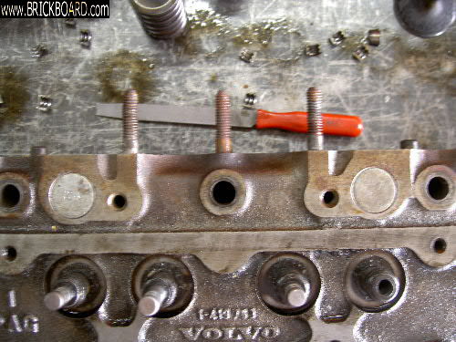 Volvo 140-160 -- B20E Inset