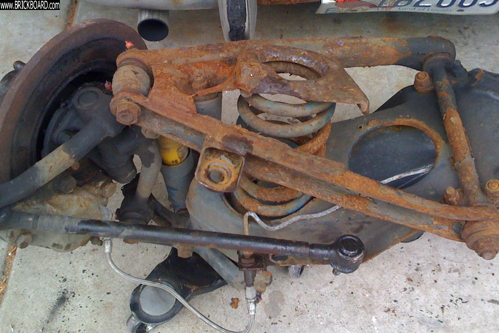 Volvo 444-544 -- Cracked 544 Control Arm