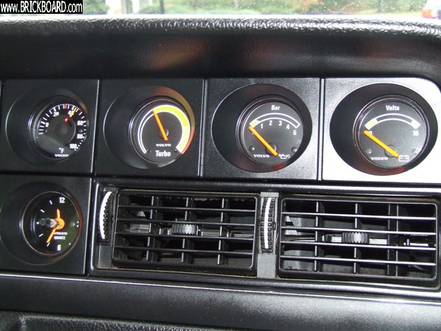 Volvo 200 -- 93 240 Gauges