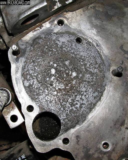 Volvo 200 -- Water pump surface on B200 engine block