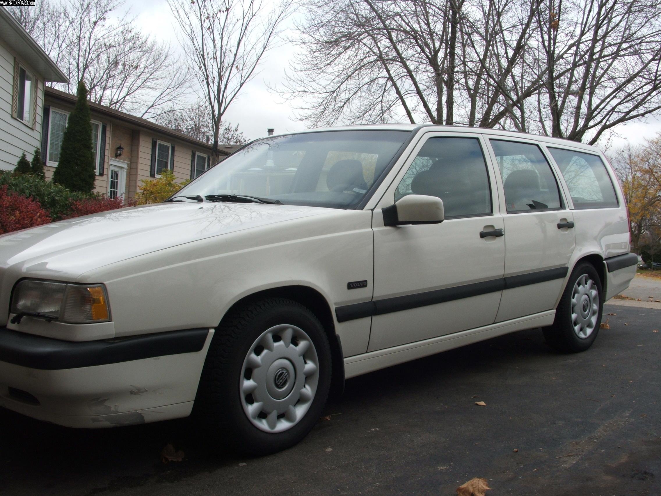 Volvo  -- 850 GLE wagon