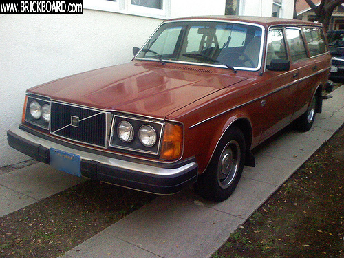 Volvo  -- 1979 245 DL