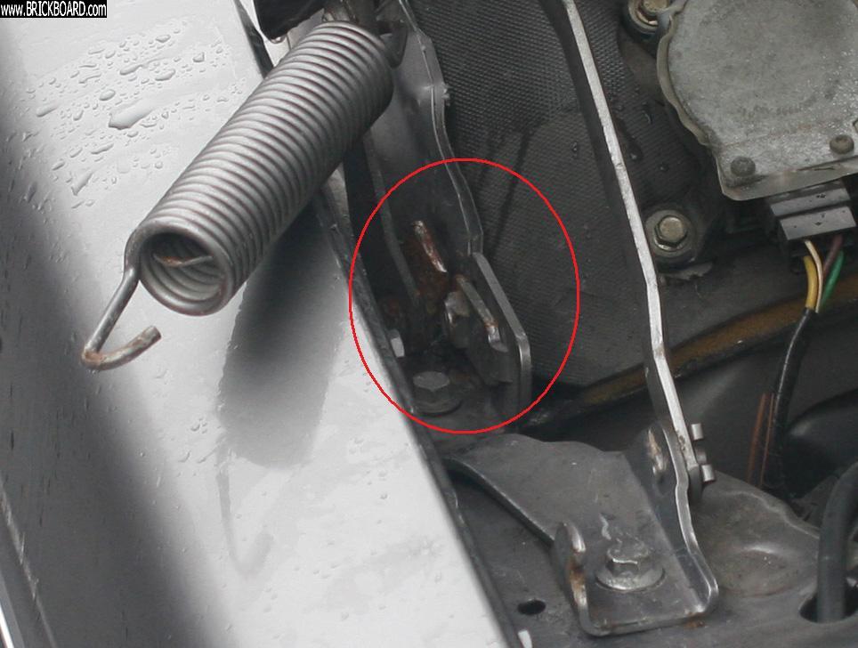 Volvo 200 -- 1990 240 broke hood hinge