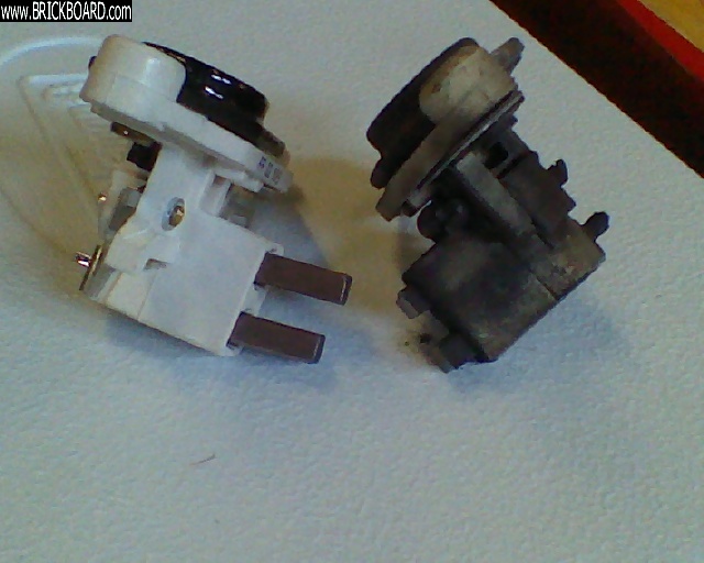 Volvo 200 -- Voltage Regulator 161k vs new