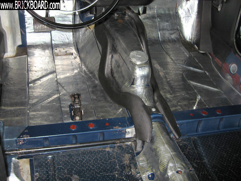 Volvo 140-160 -- Volvo 164 sound deadening pics (2 of 3)