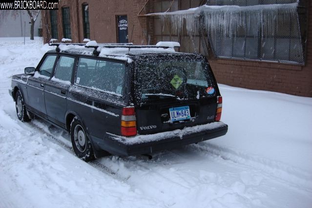 Volvo 200 -- I PIKE's & 80lbs of sand, no problem...