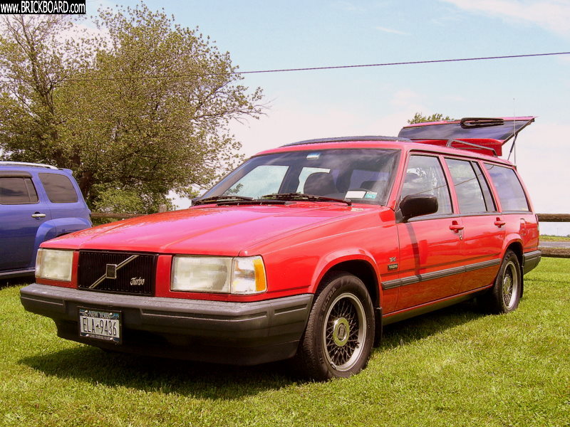 Volvo 700 -- 92 745ti