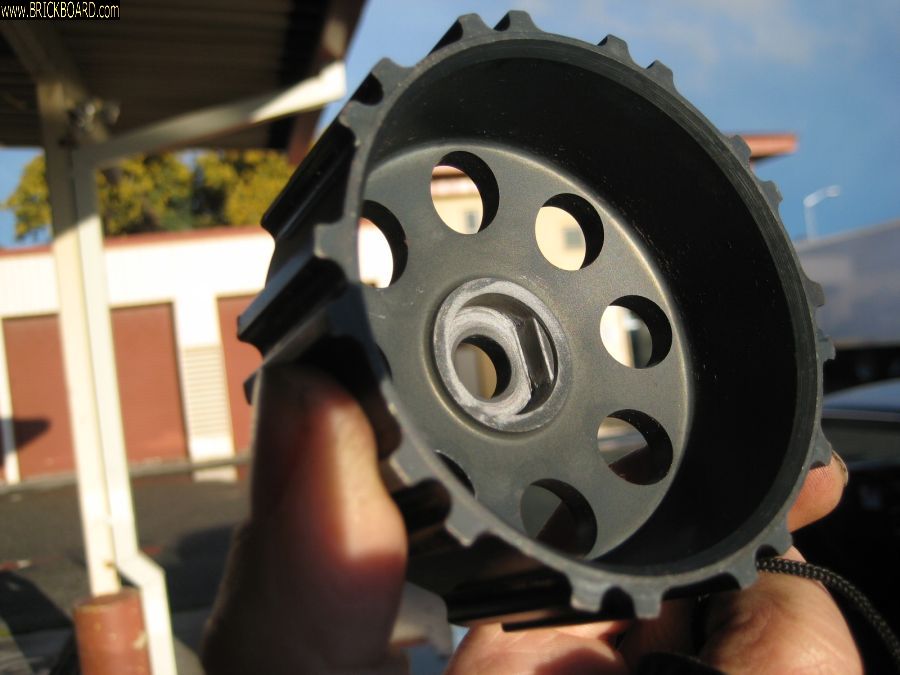 Volvo  -- b234 Oil pump pulley backside