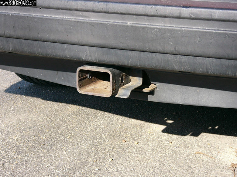 Volvo 900 -- OE hitch on a 945