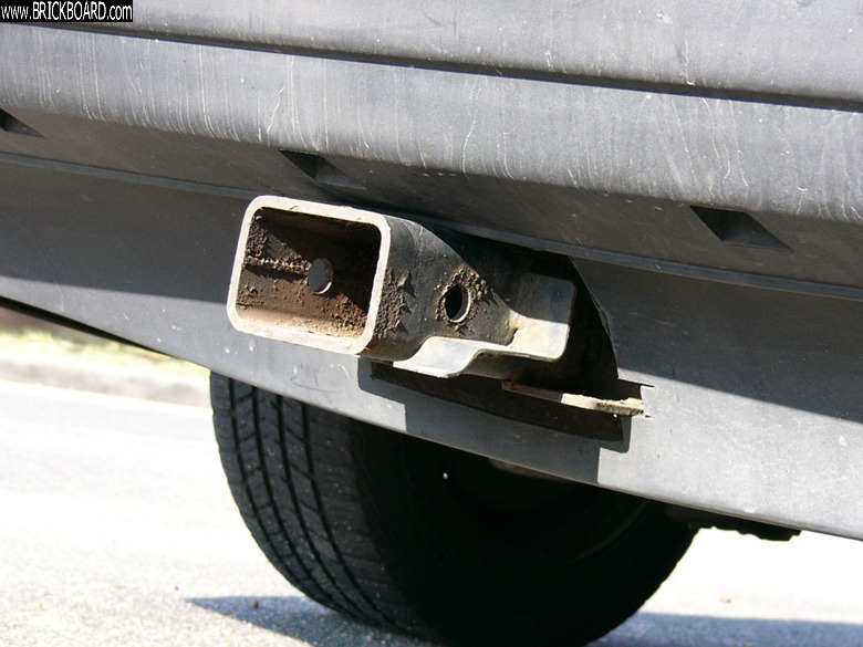 Volvo 900 -- OE hitch on a 945