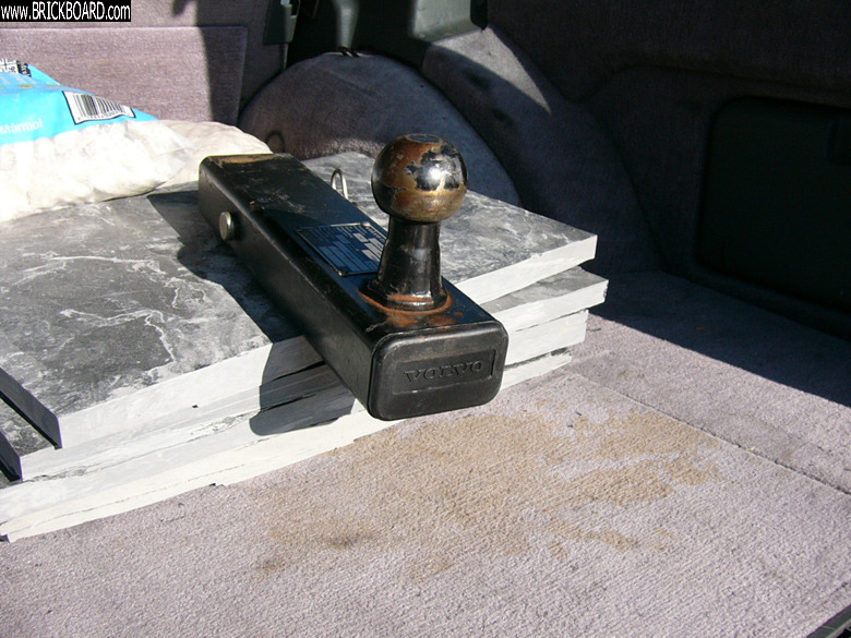 Volvo 900 -- OE hitch on a 945