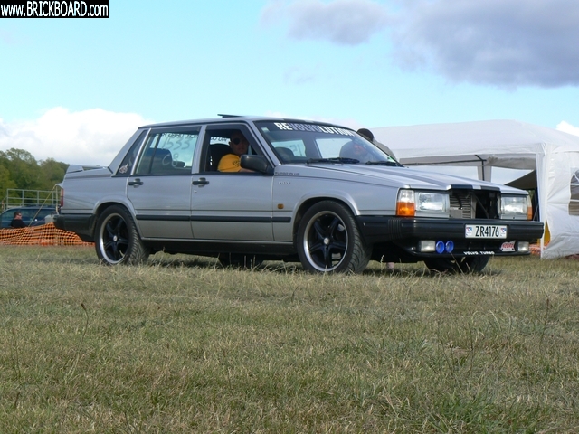 Volvo 700 -- Mikes 1/4 mile weapon .. 13.62 @ 101.77