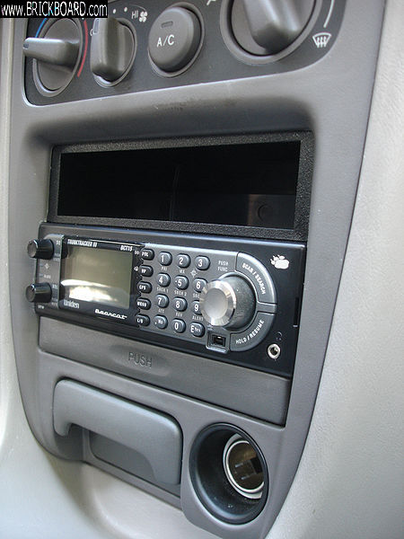Volvo V70 -- fitting two single DIN units