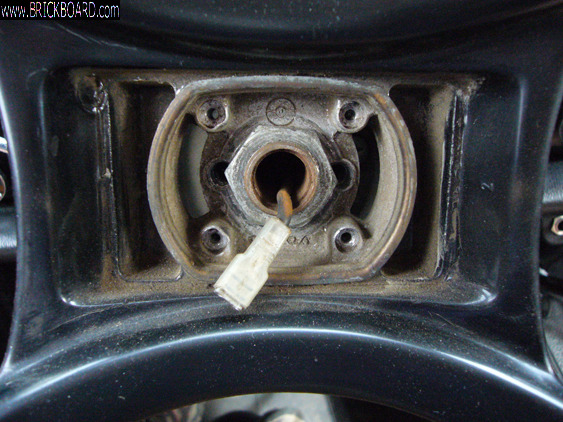 Volvo 120-130 -- Bowtie Steering Wheel